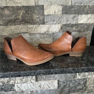 Seven7 Bandera ankle boots size 8.5